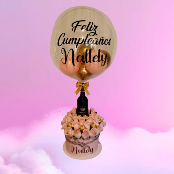Celebración Sofisticada con Flores, Vino y Globo Personalizado